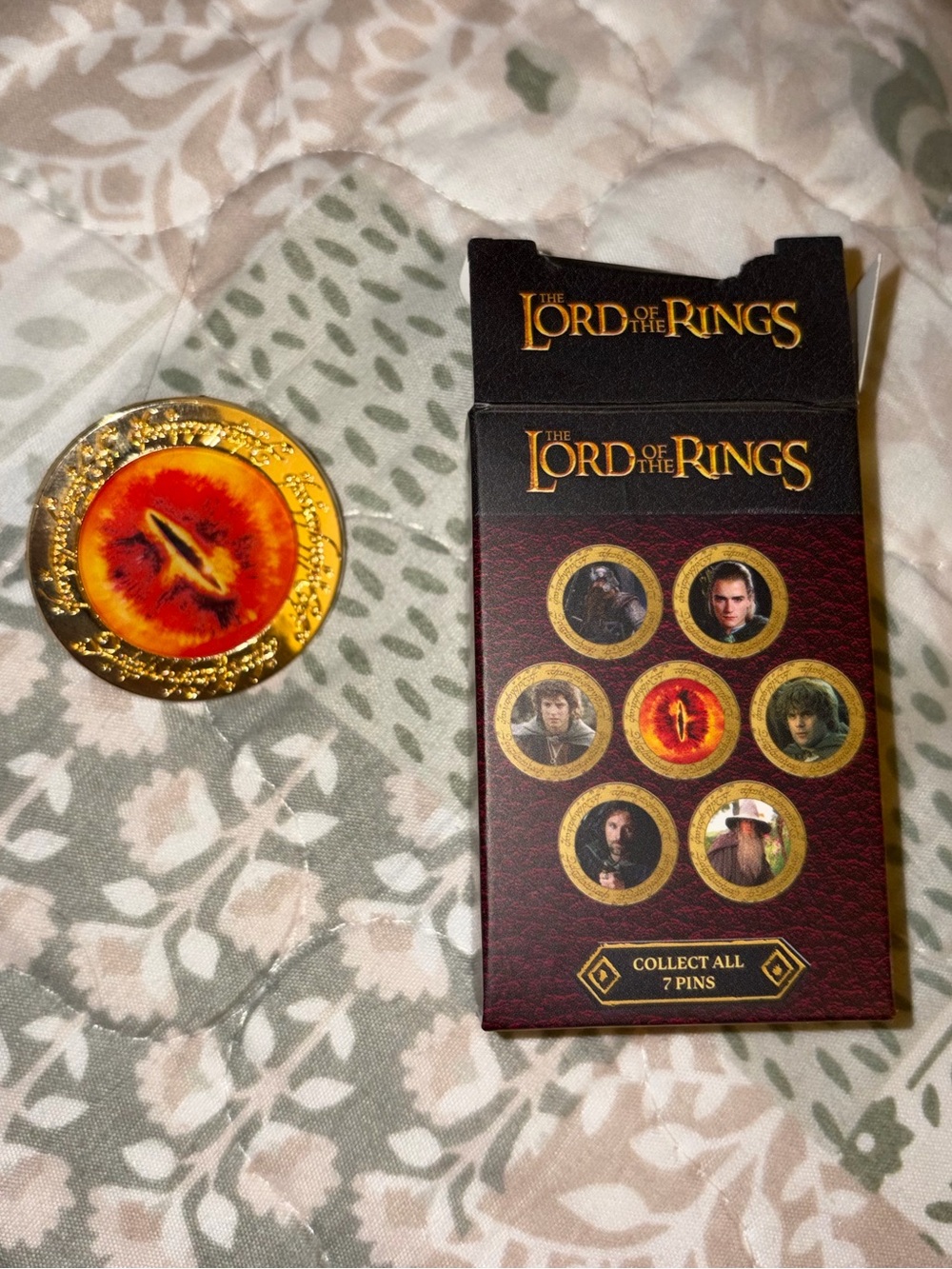 Eye of Sauron Enamel Pin - Lord of the Rings Pin Surprise Pack